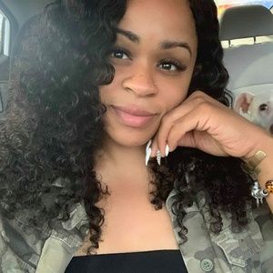 Meet your Posher, Aaron